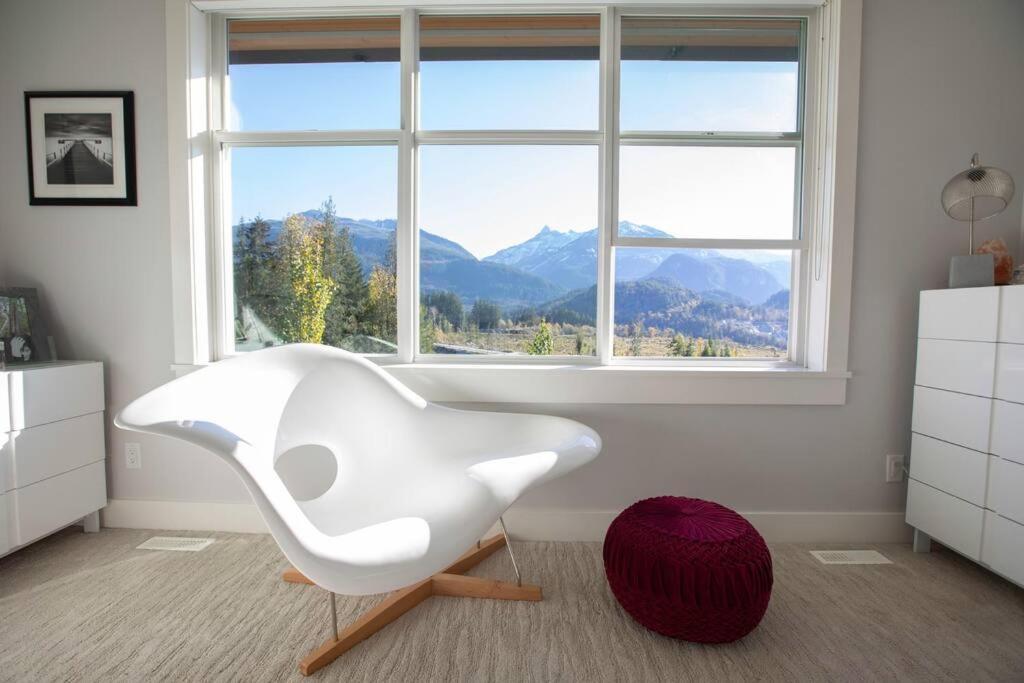 Mountain Serenity Meets Luxury Скуамиш Екстериор снимка
